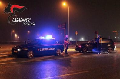 Brindisi, cocaina nascosta nel risvolto dei pantaloni