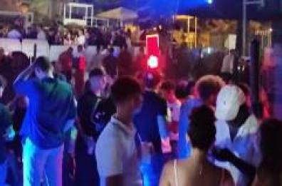Maxi assembramenti, chiusi due locali notturni a Sannicola e Taviano