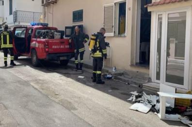 Esplode bombola di gas in casa vacanze in Salento, 3 feriti