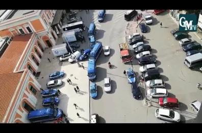 Bari, polizia sgombera FerrHotel occupato abusivamente da immigrati