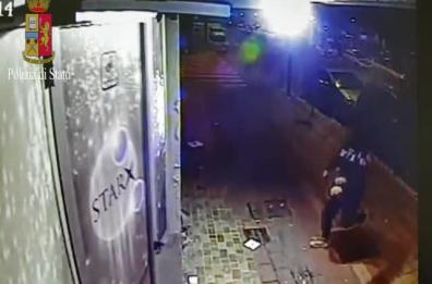 Taranto, rapina in sala slot
un cliente era il «basista»