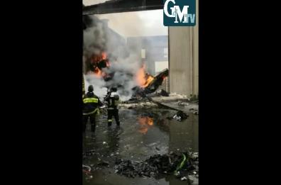 L'incendio nella ditta di rifiuti di Palo: il video in esclusiva
