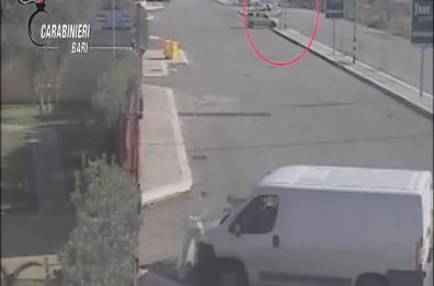 Avvocato travolto con l'auto da ex cliente