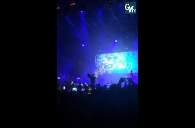 Undici anni dopo, Fabrizio Moro scalda Lecce con «Pensa»