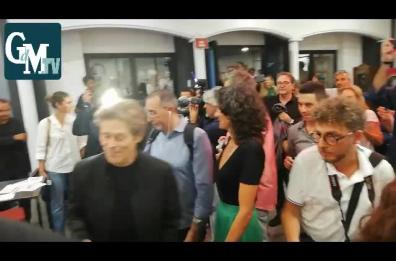 Dafoe la star del cinema a Bari: «Qui mi sento come a casa»