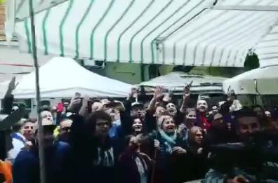 J-ax, la nuova clip
tra le bancarelle
del mercato a Foggia