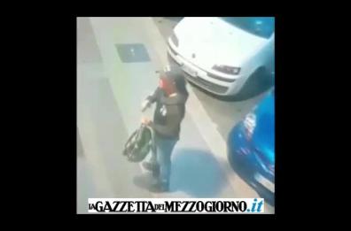 Barletta, in giro uomo armato di pistola