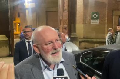 Il vicepresidente Ue Timmermans a Taranto per colloqui su transizione