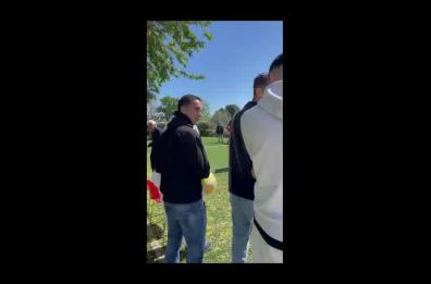 I giocatori del Bari donano uova di Pasqua ai ragazzi disabili e ai piccoli pazienti
