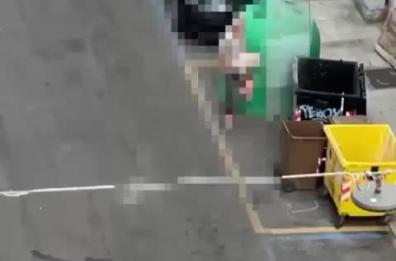 Bari, getta rifiuti speciali nel cassonetto dell'indifferenziata: incivile incastrato da un video