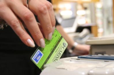 Trani, «Carta docente» a prof. supplente: «Il Ministero paghi quattro anni negati»