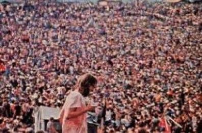 Il libro - L'utopia di Woodstock nel racconto di chi l'ha vissuta