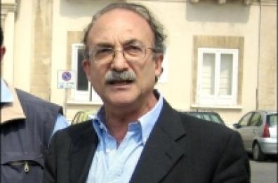 E Stefàno «licenzia» la Semeraro