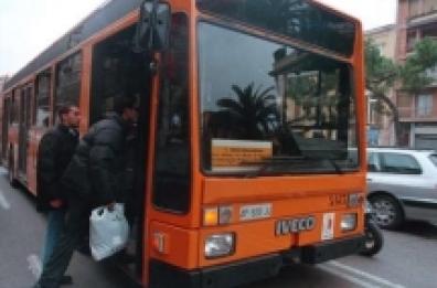 Potenza, sì auto no agli autobus