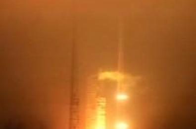 Iran lancia razzo vettore satellite