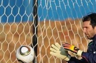 Buffon: piccola ernia del disco