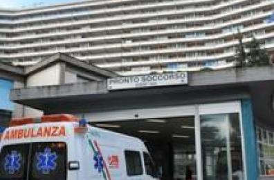 Operaio muore schiacciato a Livorno
