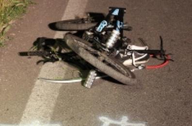 Bari, bimbo cade da bici e muore aperta inchiesta