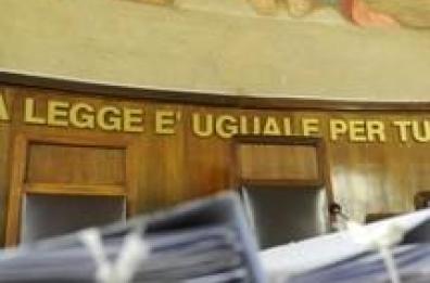 Scatta la reclusione per le fatture pagate ma non registrate