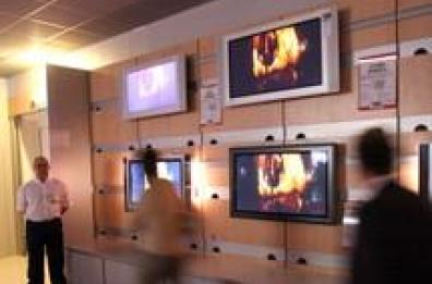 Mtv: spazio a telefilm e approfondimenti