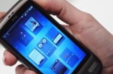 Melfi, chiedeva sesso alla sua ex minacciando il «revenge porn»