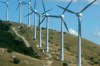 Non vogliono le pale eoliche
 a pochi metri dall'abitato