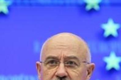 Libia: Ue, Gheddafi lasci