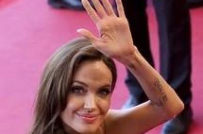 La Jolie testimonial Vuitton