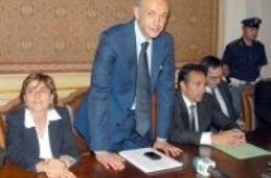 Guerra tra clan, 9 arresti fra Strisciuglio e Parisi Delitto Dambrosio, sesto arresto Mesagne, preso boss Scu
