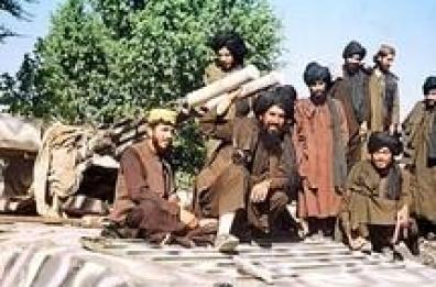Pakistan: truppe su confine Afghanistan