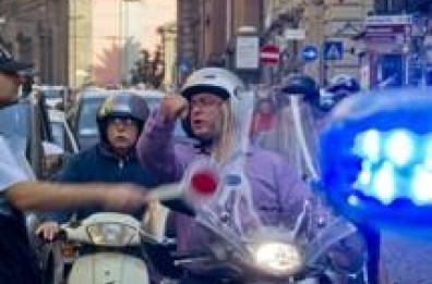 Caos a Napoli nel primo giorno di 'ztl'