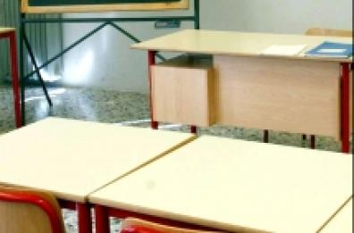 Brindisi, troppe assenze a scuola: denunciati genitori di 37 alunni