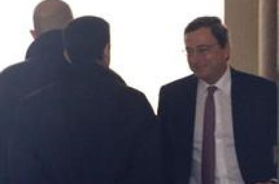 Draghi,taglio tassi per crescita debole