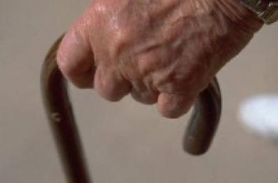 Francavilla, si fa ospitare dallo zio e gli ruba 15mila euro
