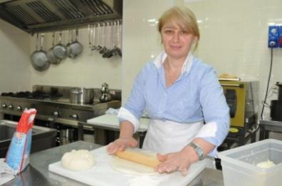 Elza e il suo sogno con invito a tavola fra sapori e colori dalla Georgia