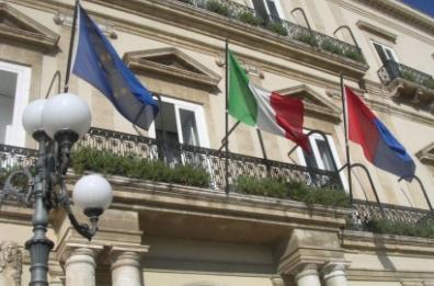 Taranto, 10 anni dal dissesto
In «sospeso» ancora 300 milioni