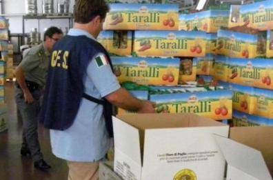 Corato, sequestrate 2.700 confezioni di taralli «sospetti».  Le analisi: tutto in regola