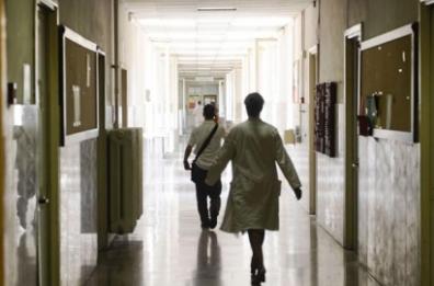 Coronavirus Puglia: stop a ricoveri, visite ambulatoriali ed esami non urgenti in ospedale