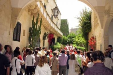 A Lecce torna «Cortili aperti», viaggio nell'incanto di dimore e giardini barocchi