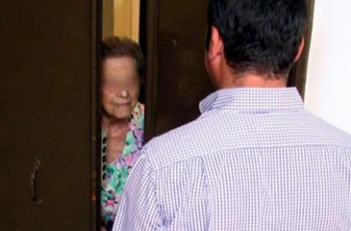 Matera, stipulavano finanziamenti usando firme digitali di ignari clienti: due arresti