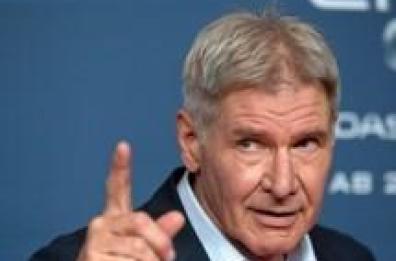 Il fascino di Harrison Ford nel remake patinato dell’epico «Sabrina» con Bogart