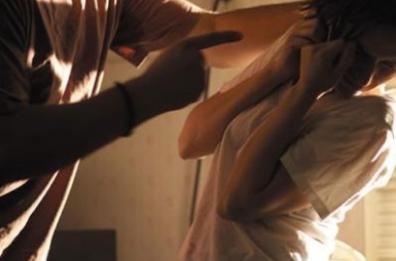 Picchia la moglie e il figlio nel Leccese: arrestato 38enne