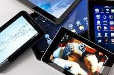 Fase 2, Circolo della Vela Bari dona 50 tablet a famiglie "fragili" 