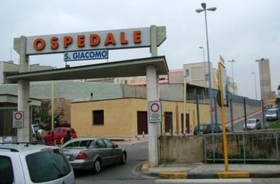 Assenteismo ospedale Monopoli: torna libero il secondo primario. Asl sospende 19 dipendenti