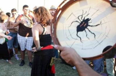 Notte Taranta, Manni: sfido 
la pizzica per messaggio di pace
