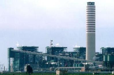 Vertenza Enel a Brindisi, protesta dei lavoratori sulla statale 613