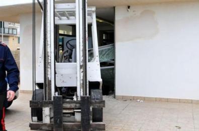 Bovino, agricoltore 71enne muore schiacciato dal muletto