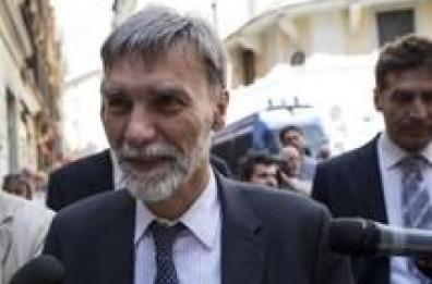 Inchiesta petrolio, Delrio:
 sono sereno e collaborativo