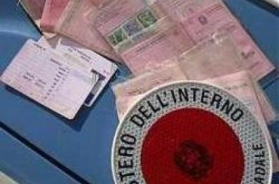 Bari, esami di guida truccati: chiesto processo per 89 persone