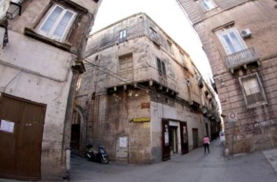 Taranto, case in vendita a 1 euro nel centro storico: l'idea della giunta comunale